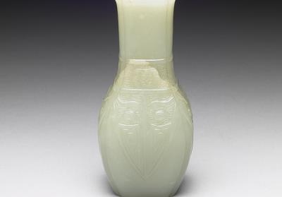 图片[2]-Jade vase with carved flowers, Qing dynasty (1644-1911)-China Archive